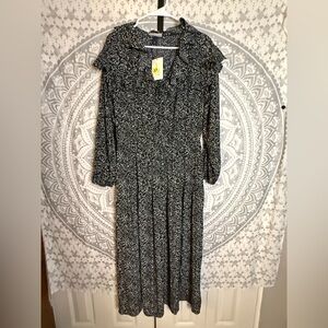 Universal Thread Black and White Long Sleeve Dress